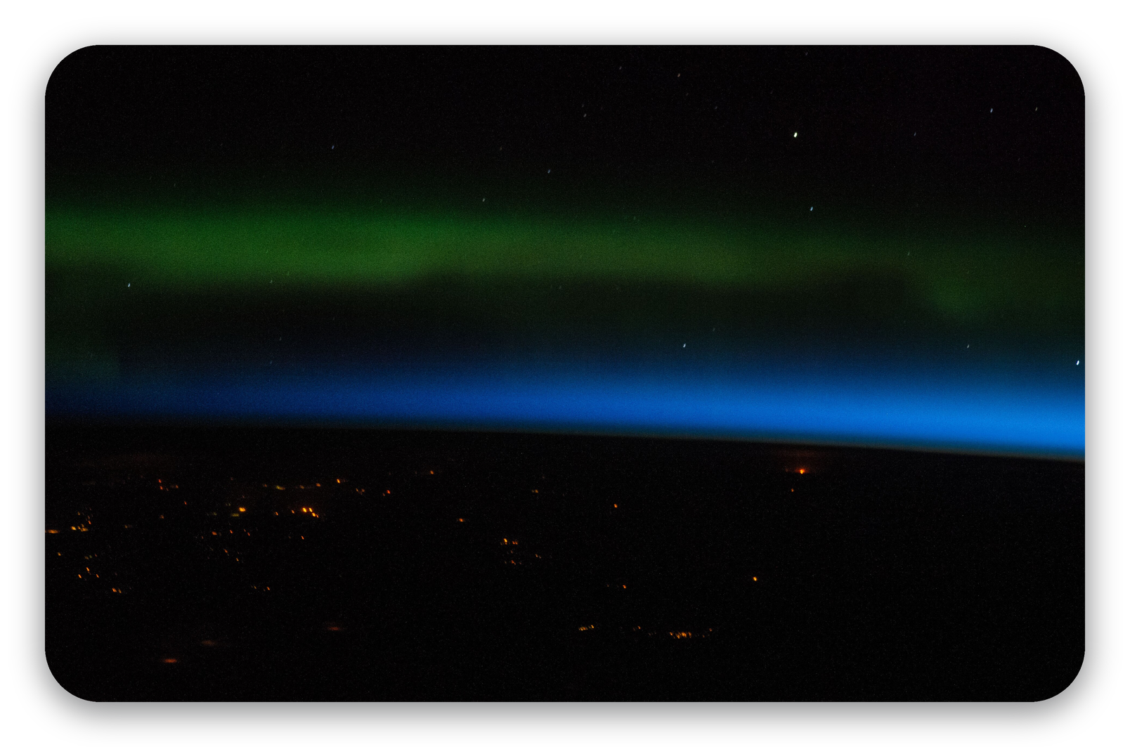 Aurora dallo spazio